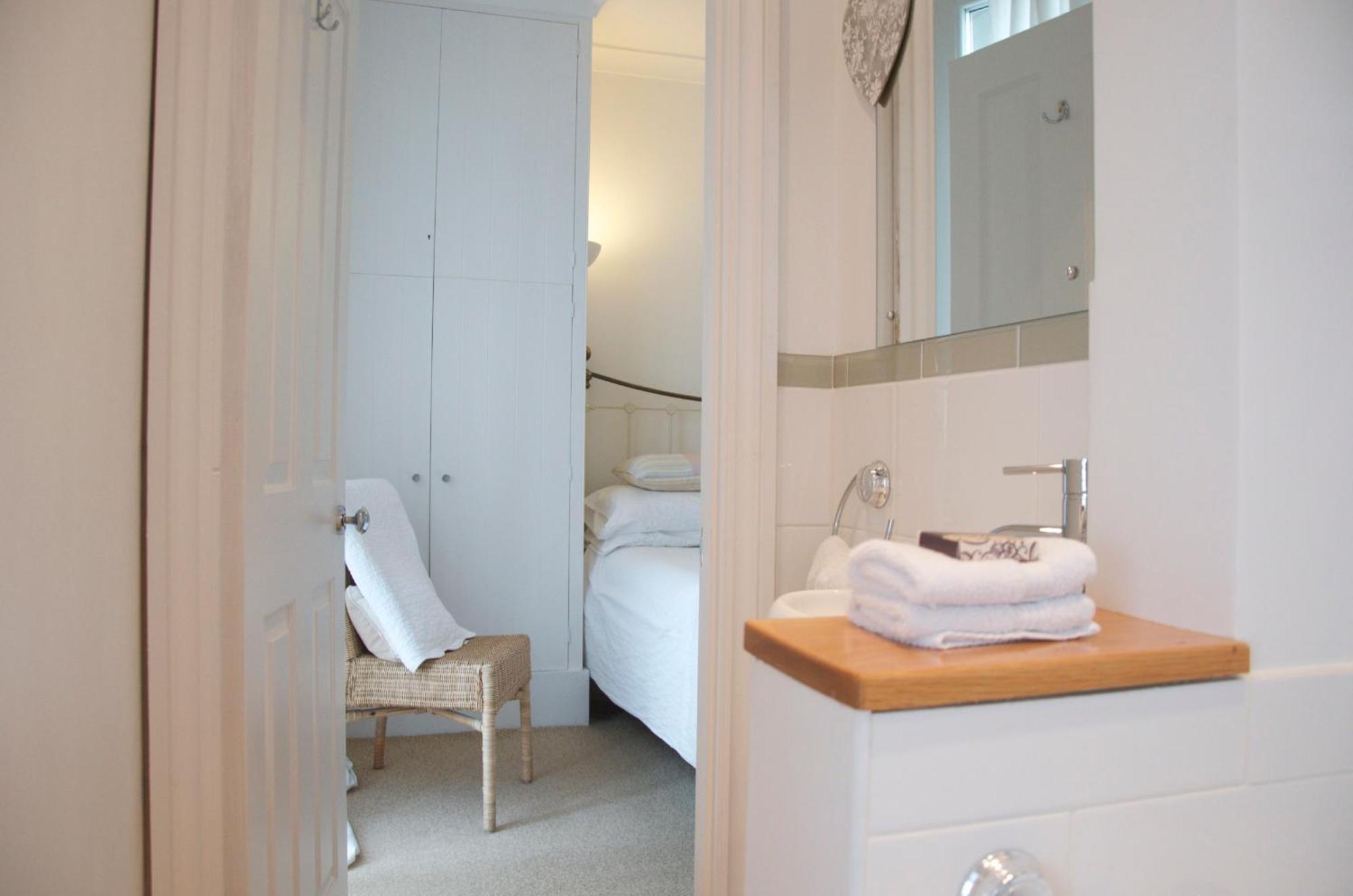 Bed and Breakfast Onefifty Cowes  Exterior foto